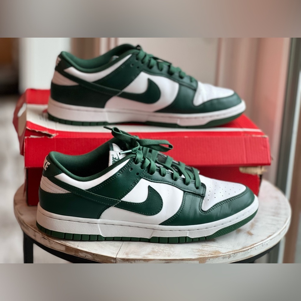 Nike Dunk Low Michigan State Green Spartans size 9.5 VNDS